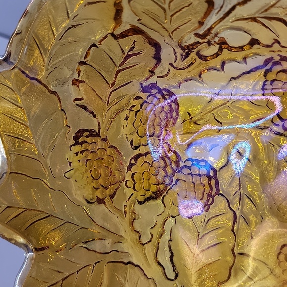 Indiana Carnival Glass Loganberry Bowl - Picture 8 of 10